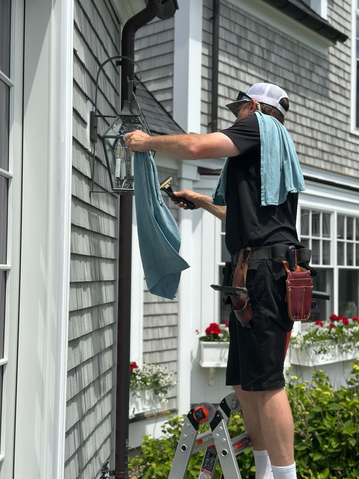 Professional window cleaning in Midcoast Maine — photo 12