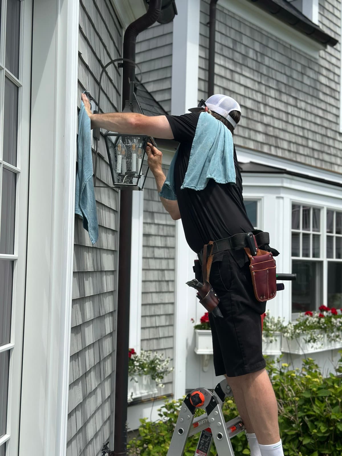 Professional window cleaning in Midcoast Maine — photo 13