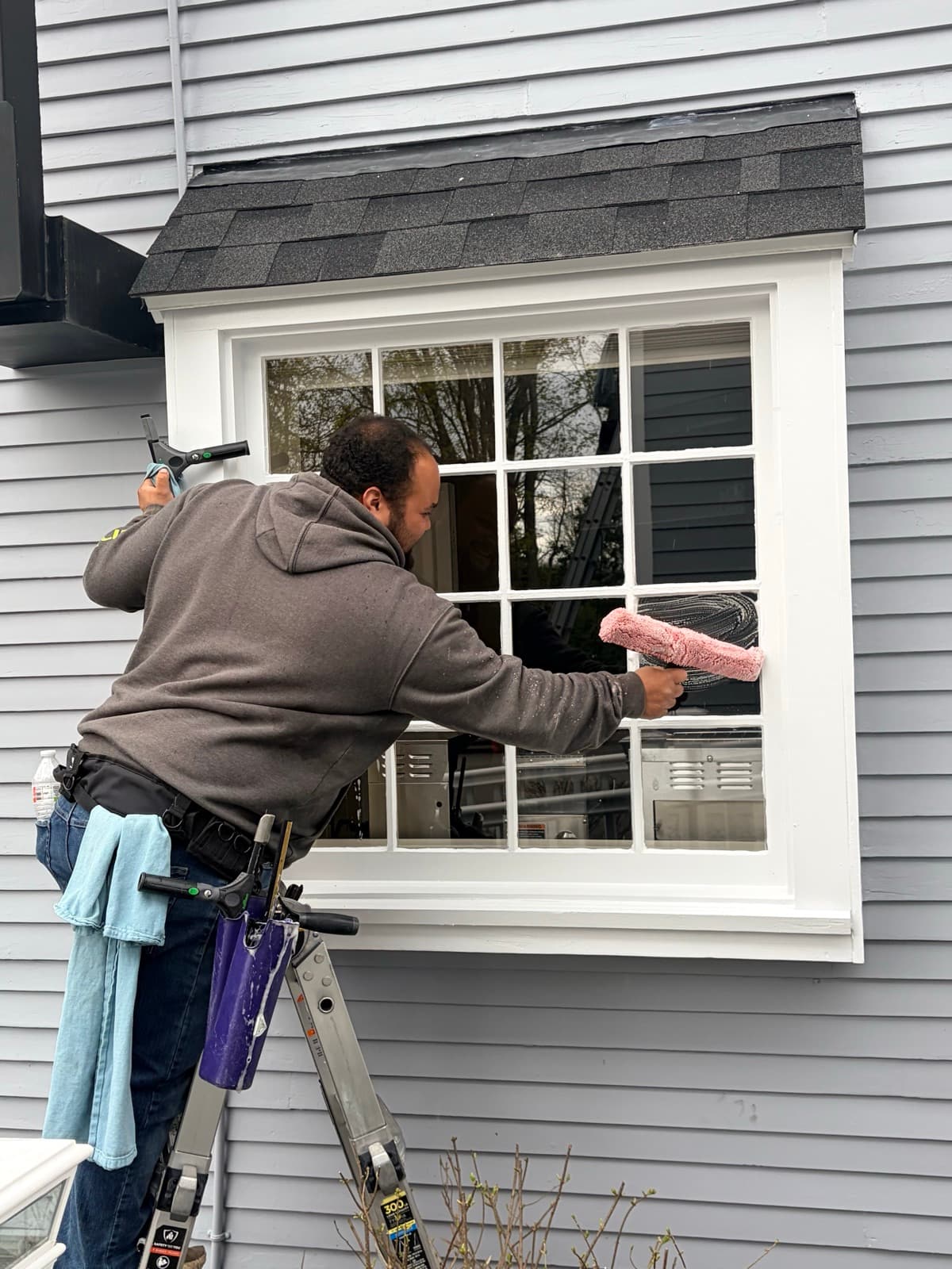 Professional window cleaning in Midcoast Maine — photo 29