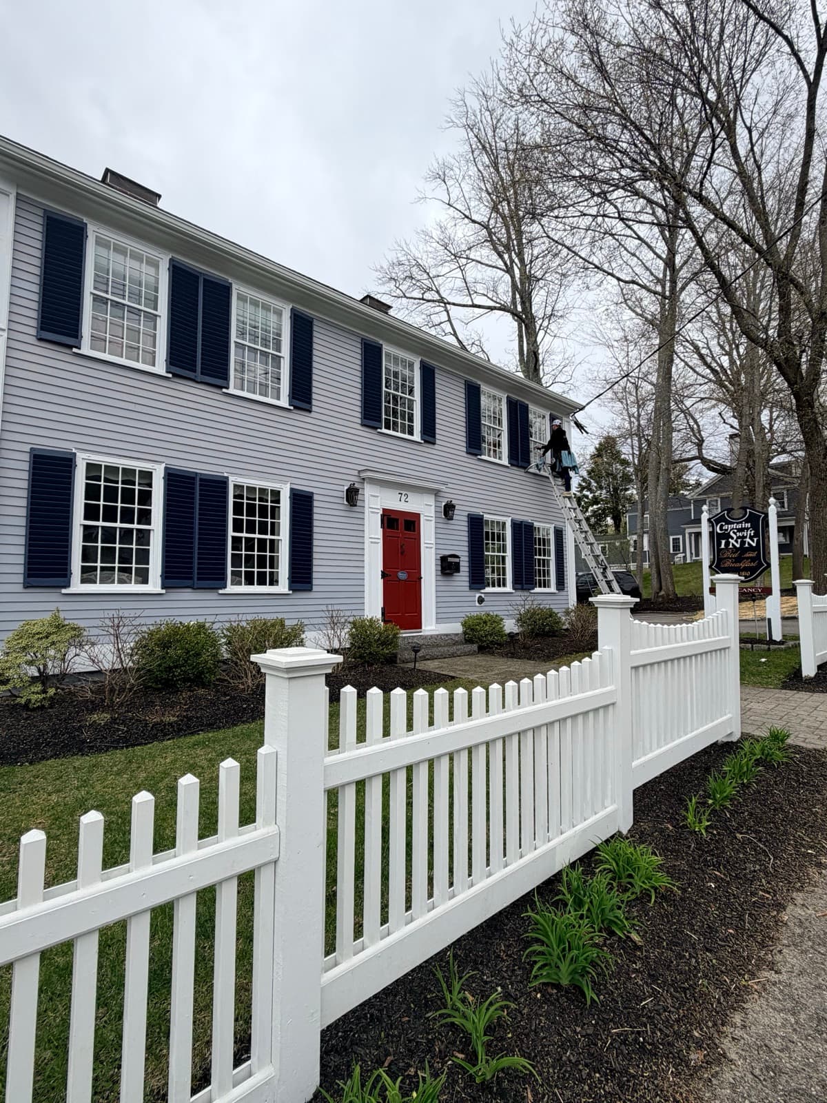 Professional window cleaning in Midcoast Maine — photo 37