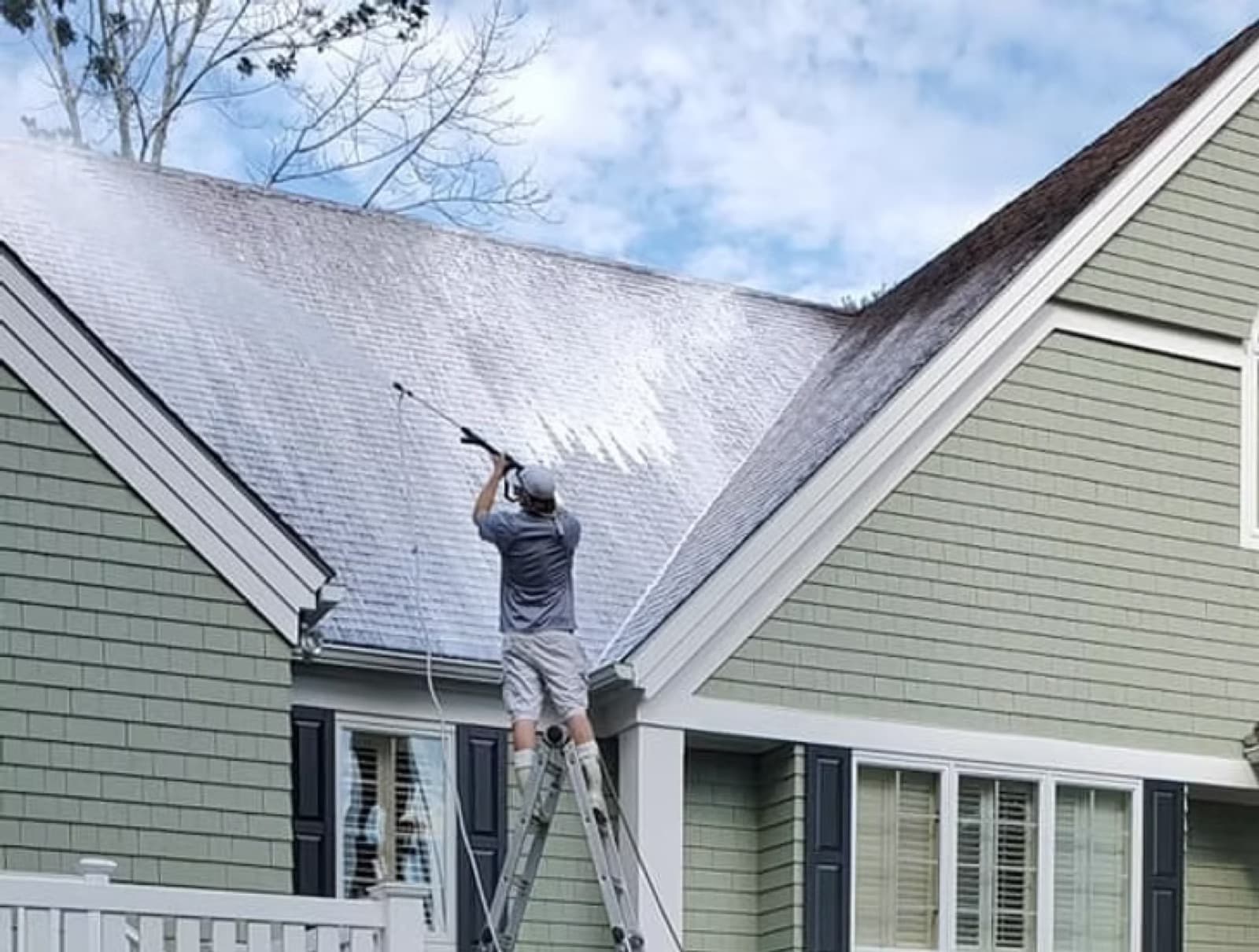 Roof Cleaning